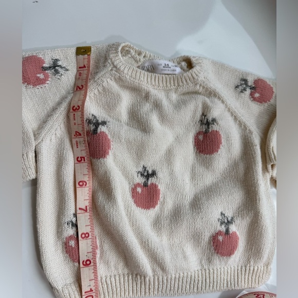 ZARA Baby Cream Knit Sweater with Pink Apple Pattern (Size 3–6 Months / 68 cm) - Picture 7 of 8